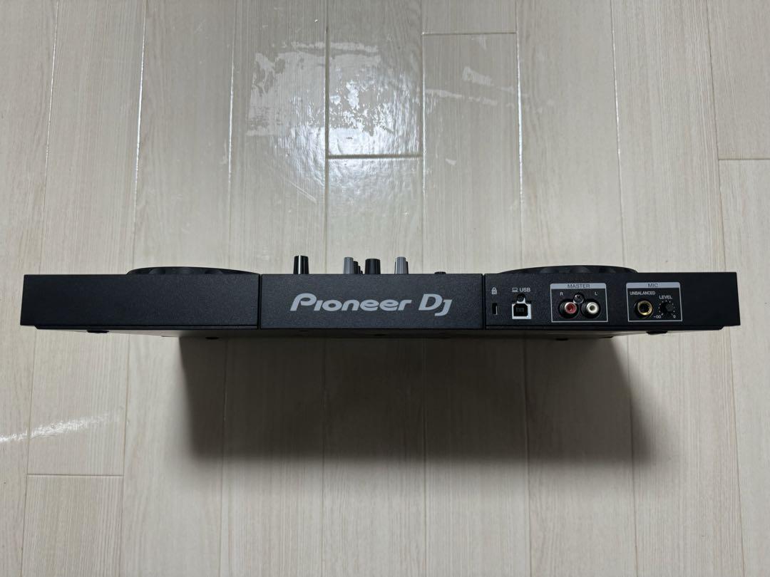 Pioneer DDJ-400 rekordbox DJコントローラー
