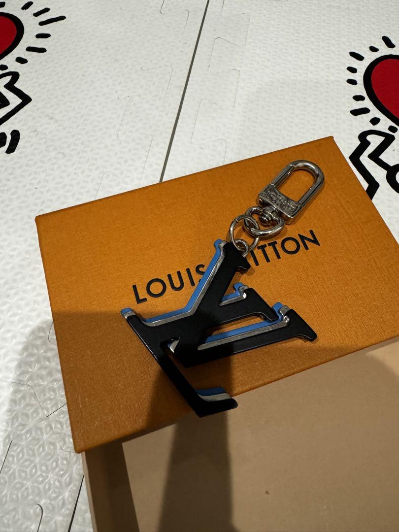 22FW新作ビジュー サック・LV オプテック チャーム