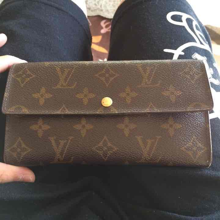 ルイブィトン長財布