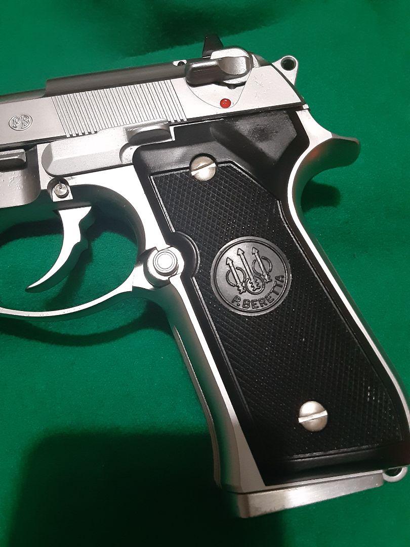 マルシンベレッタ92FSステンレス。